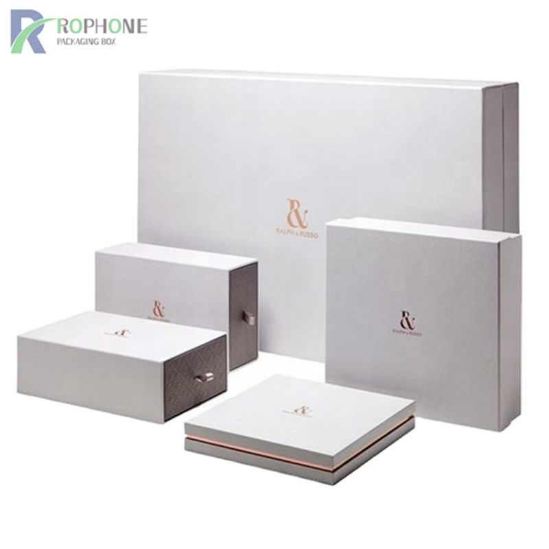 caixas de presente de papelão branco